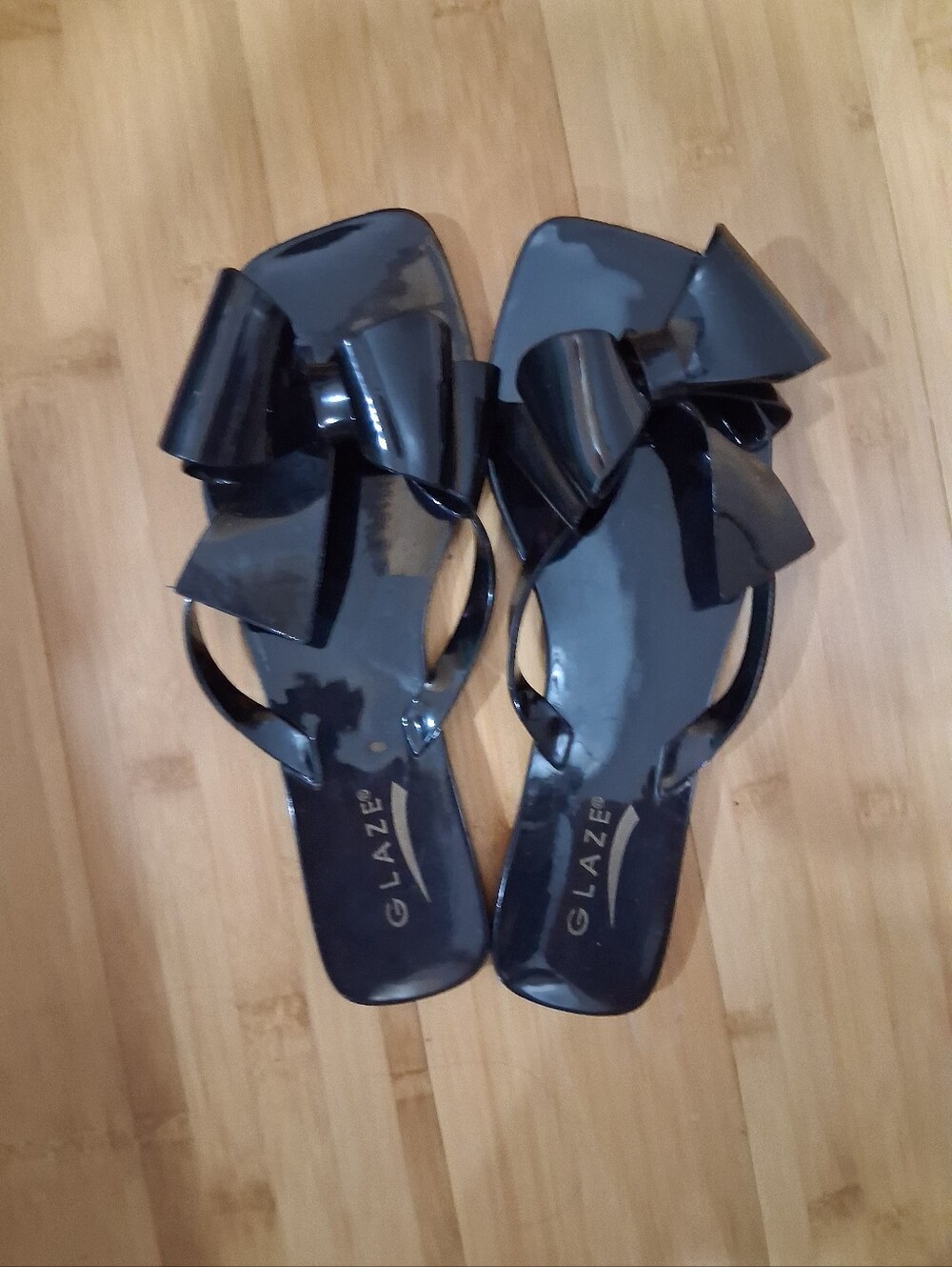 Glaze Black Bow Jelly Flip Flop Sandals